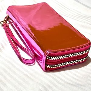 VTG Barbie’s Patent Leather Clutch Wristlet wallet